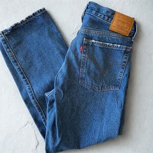 Women's Levi's Distressed Wedgie Straight Sz 29